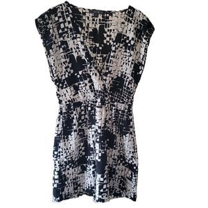 🌸Twenty One Black & White Patterned Short Sleeve Dress